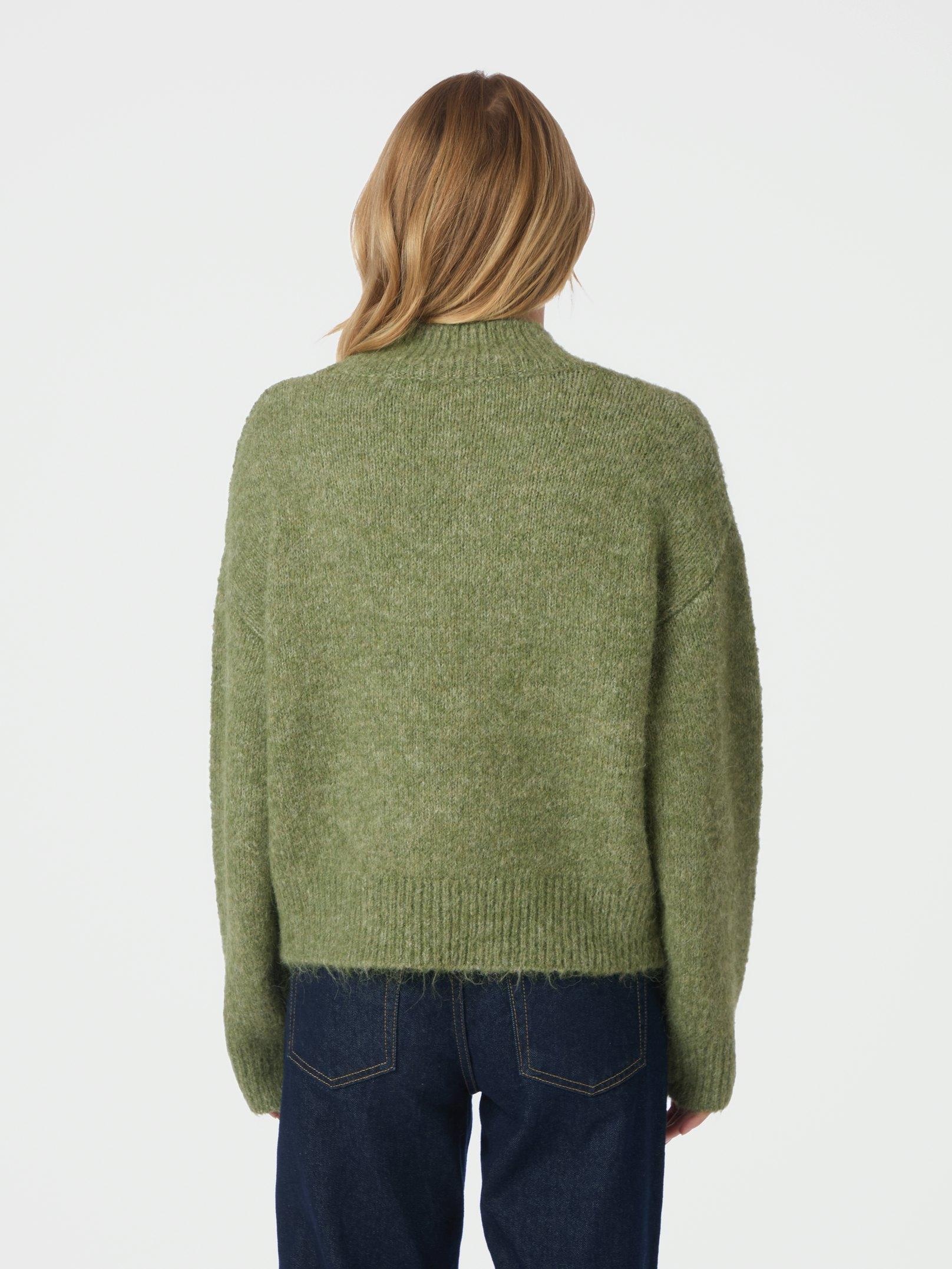 Paulina Fluffy Knit Pull