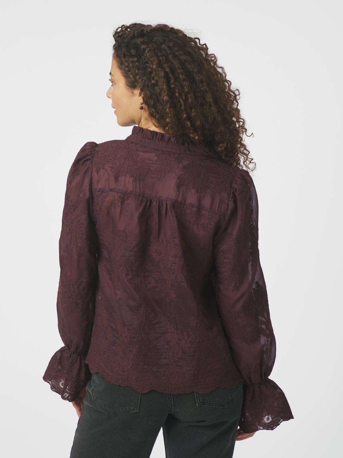Amara Big Embroidery Blouse
