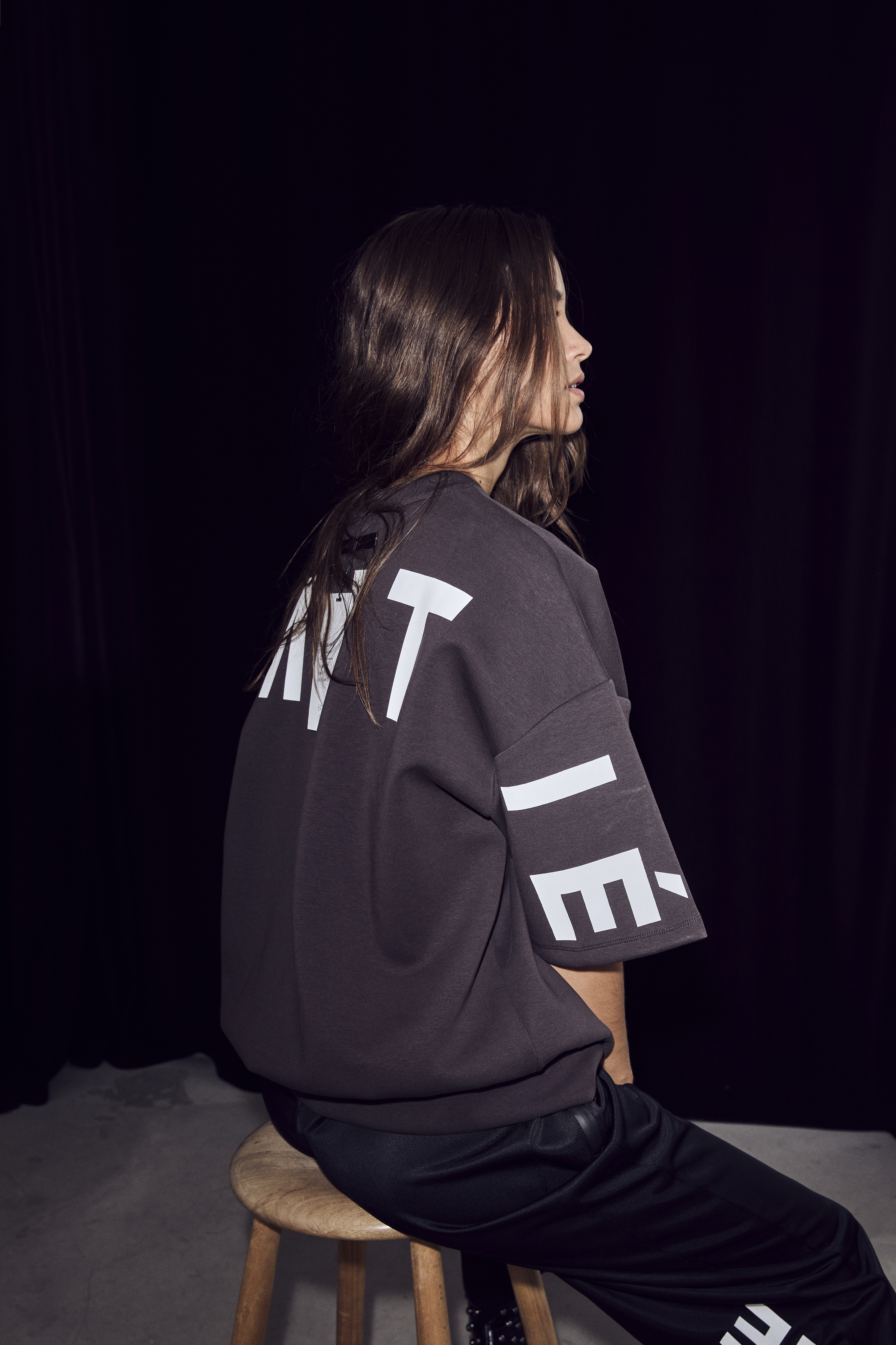 Haute L' Amitié Maxi Split SS Logo Sweat