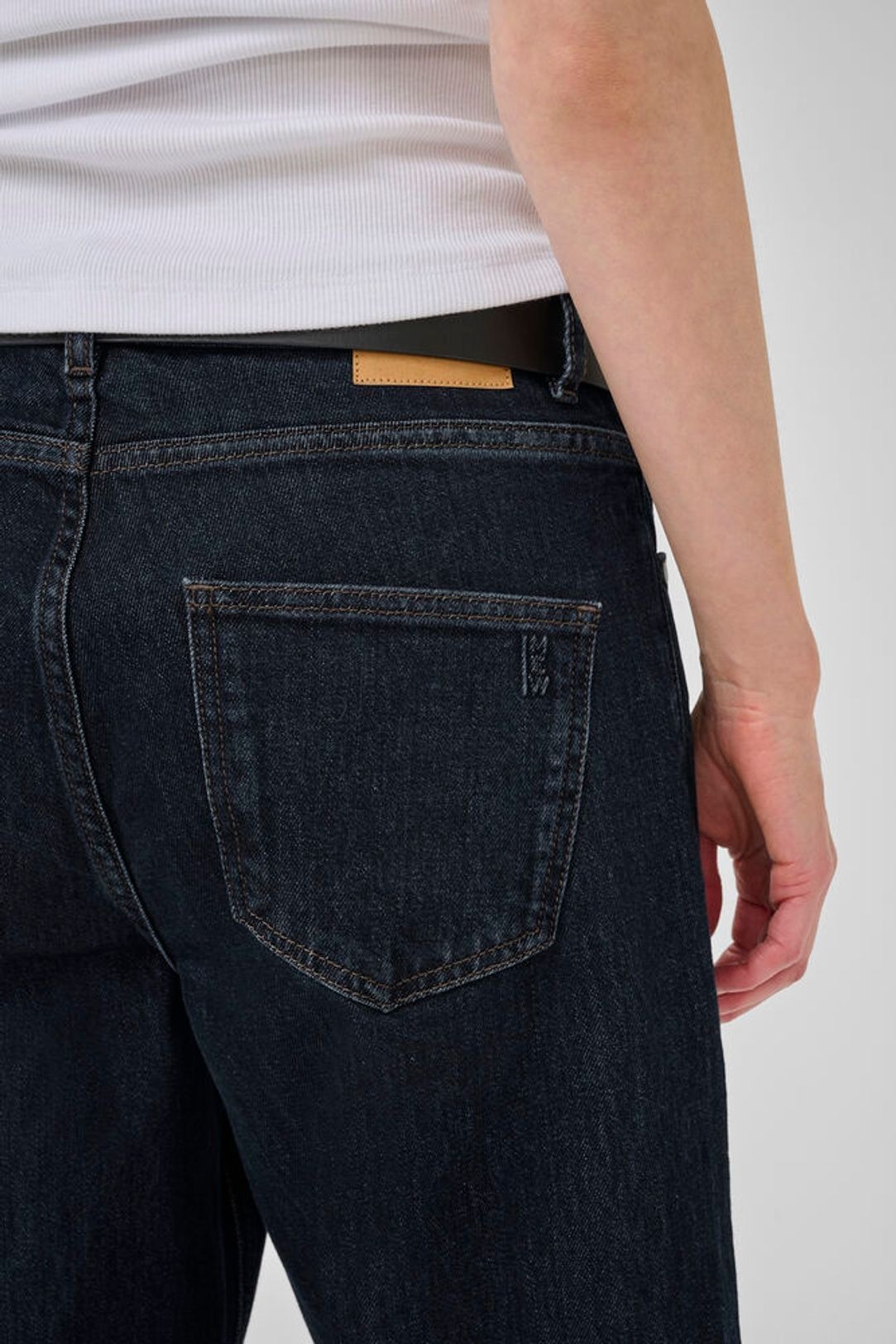 Baloo High Barrel Jeans