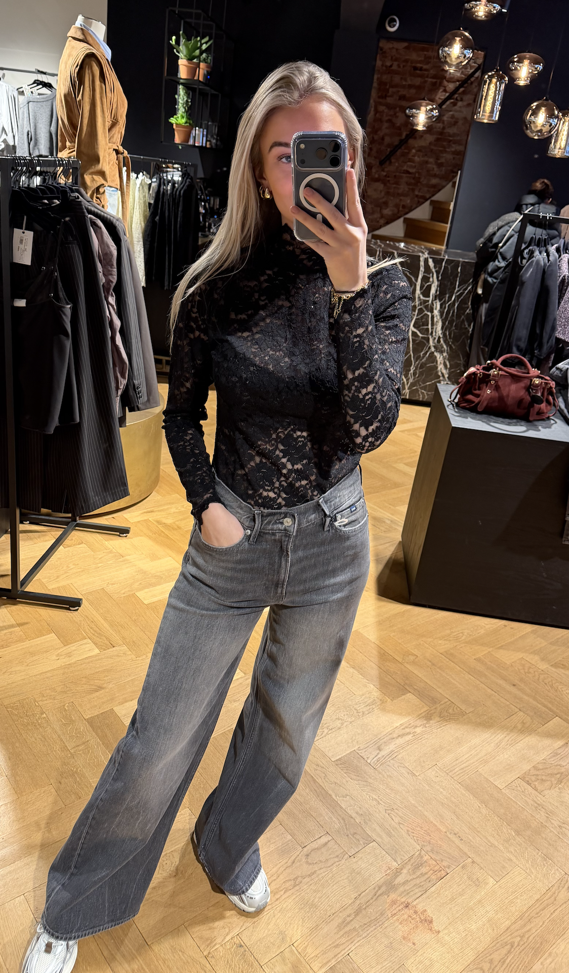 Liza Laceflower Blouse