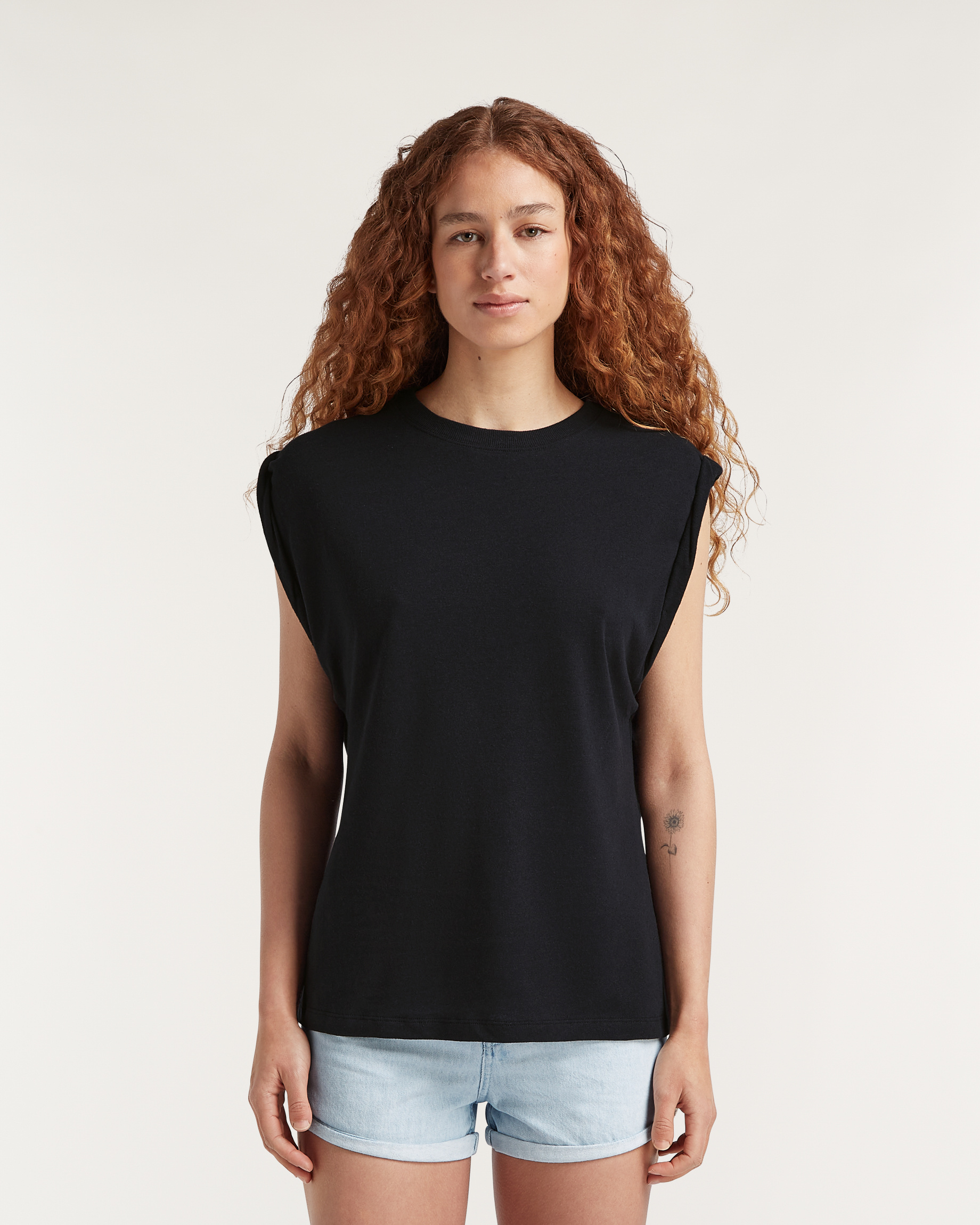 Kura Muscle Tank Top