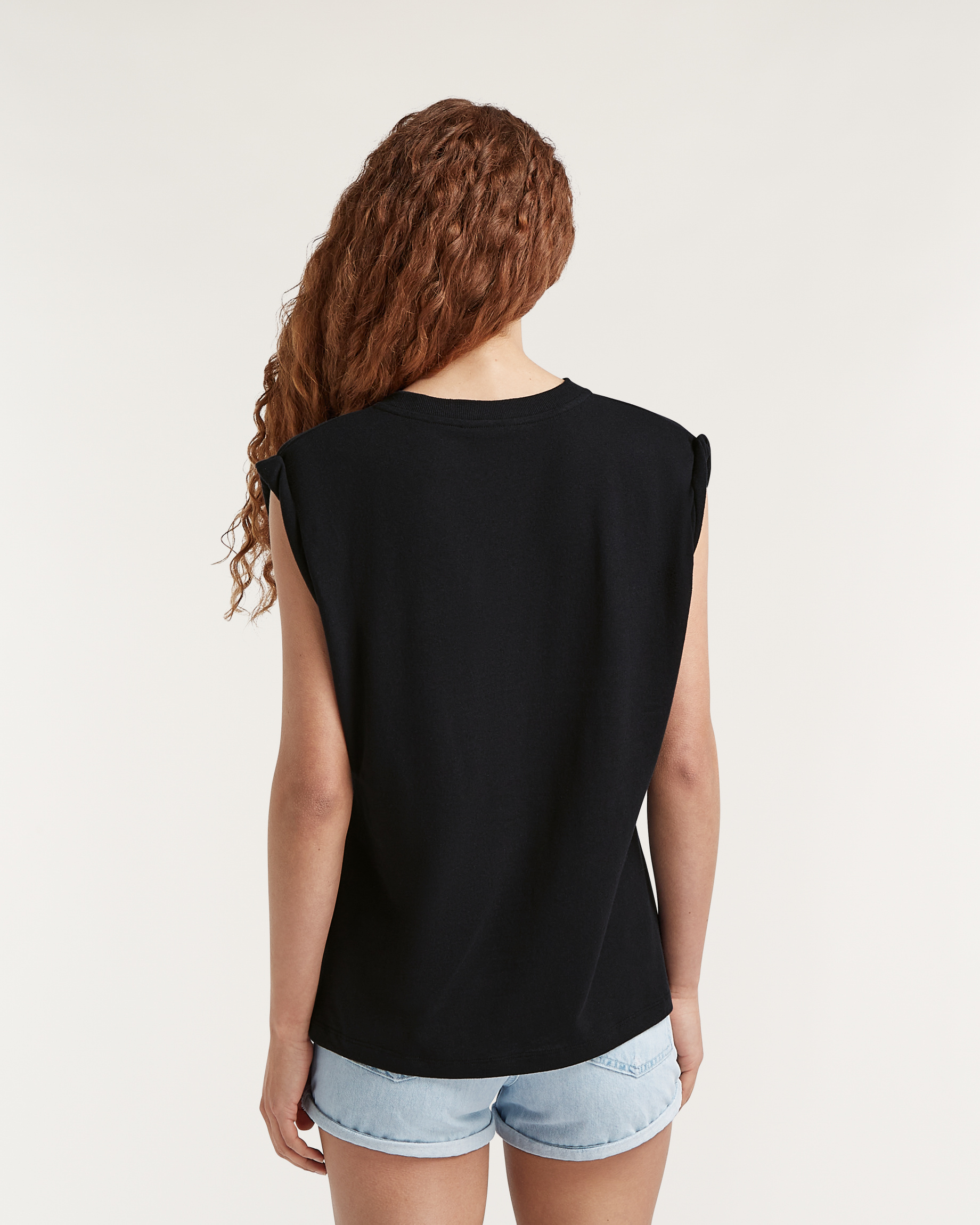 Kura Muscle Tank Top