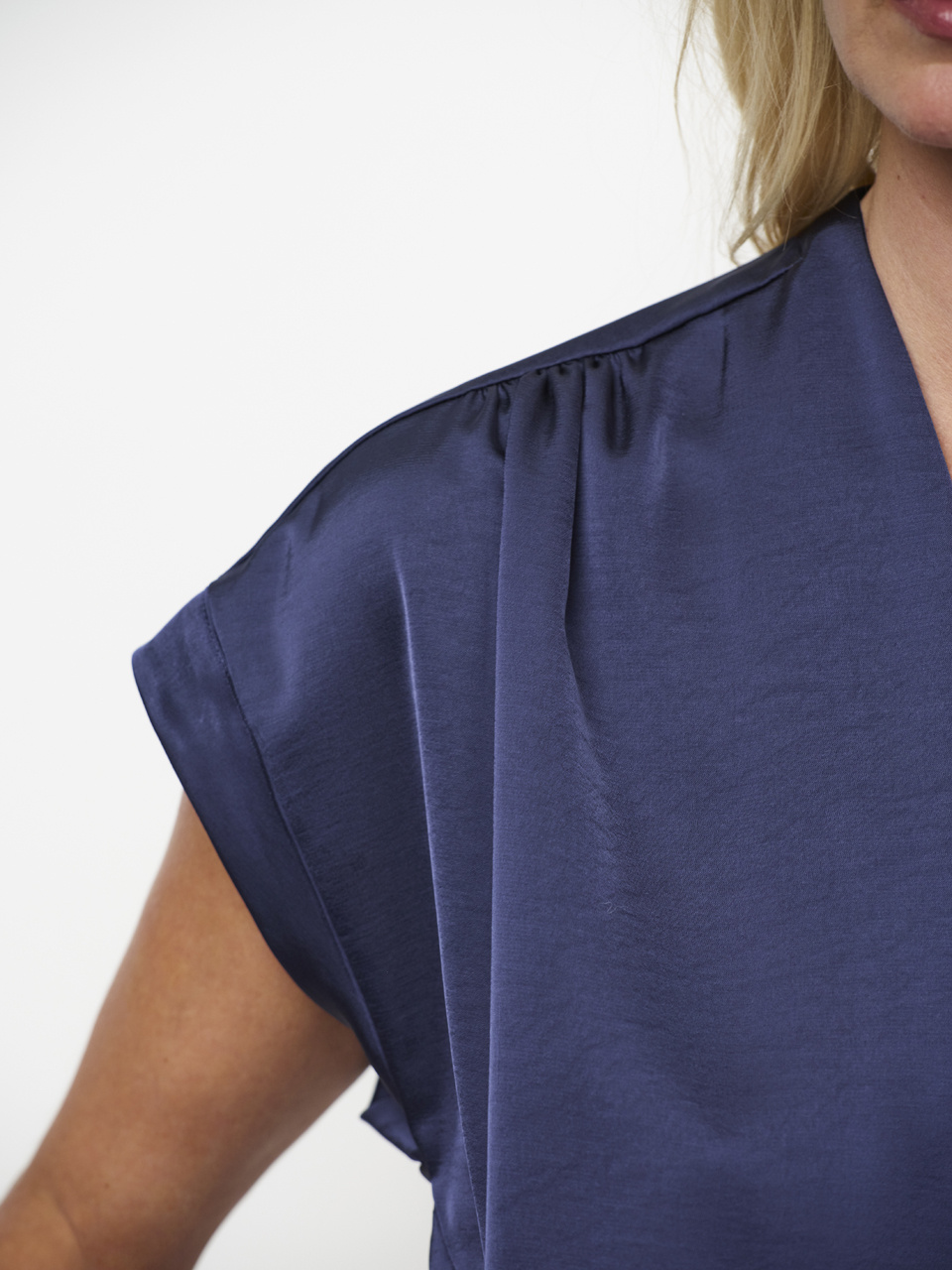 261303 Oyana satin jumpsuit