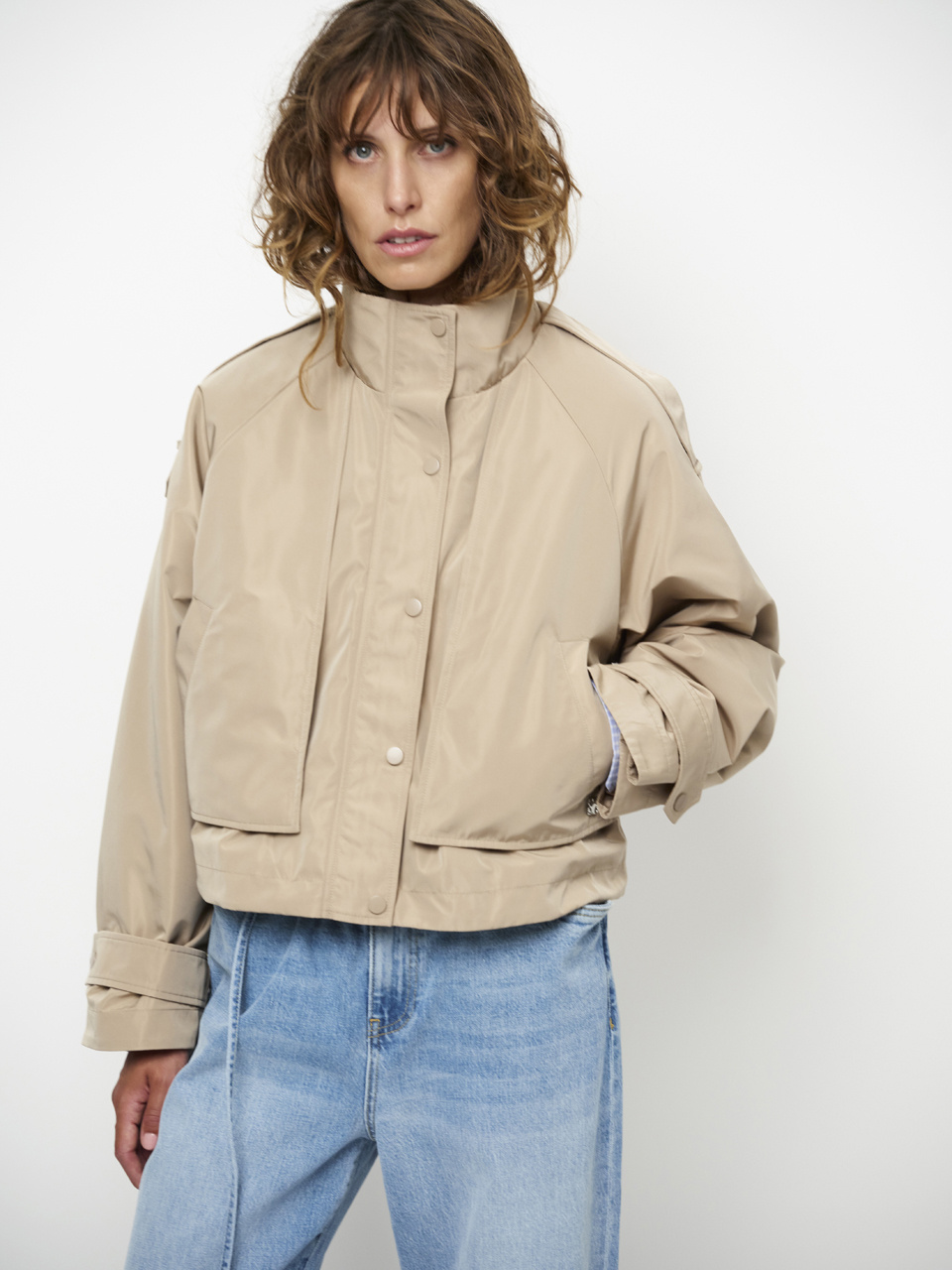 Duane cape cropped trenchcoat