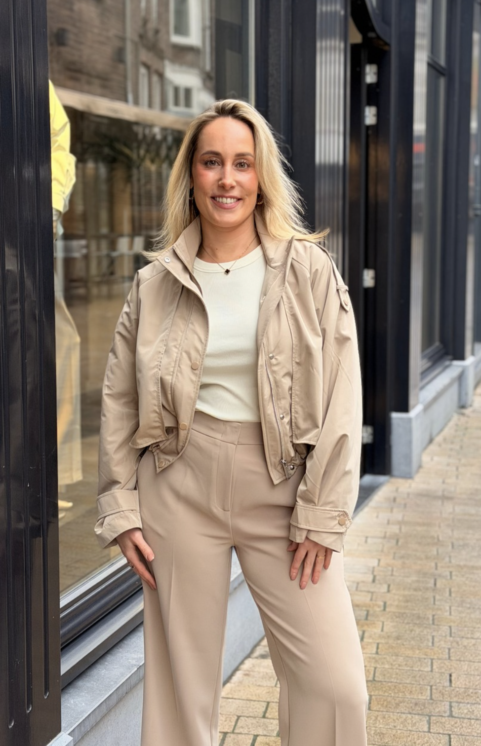 Duane cape cropped trenchcoat