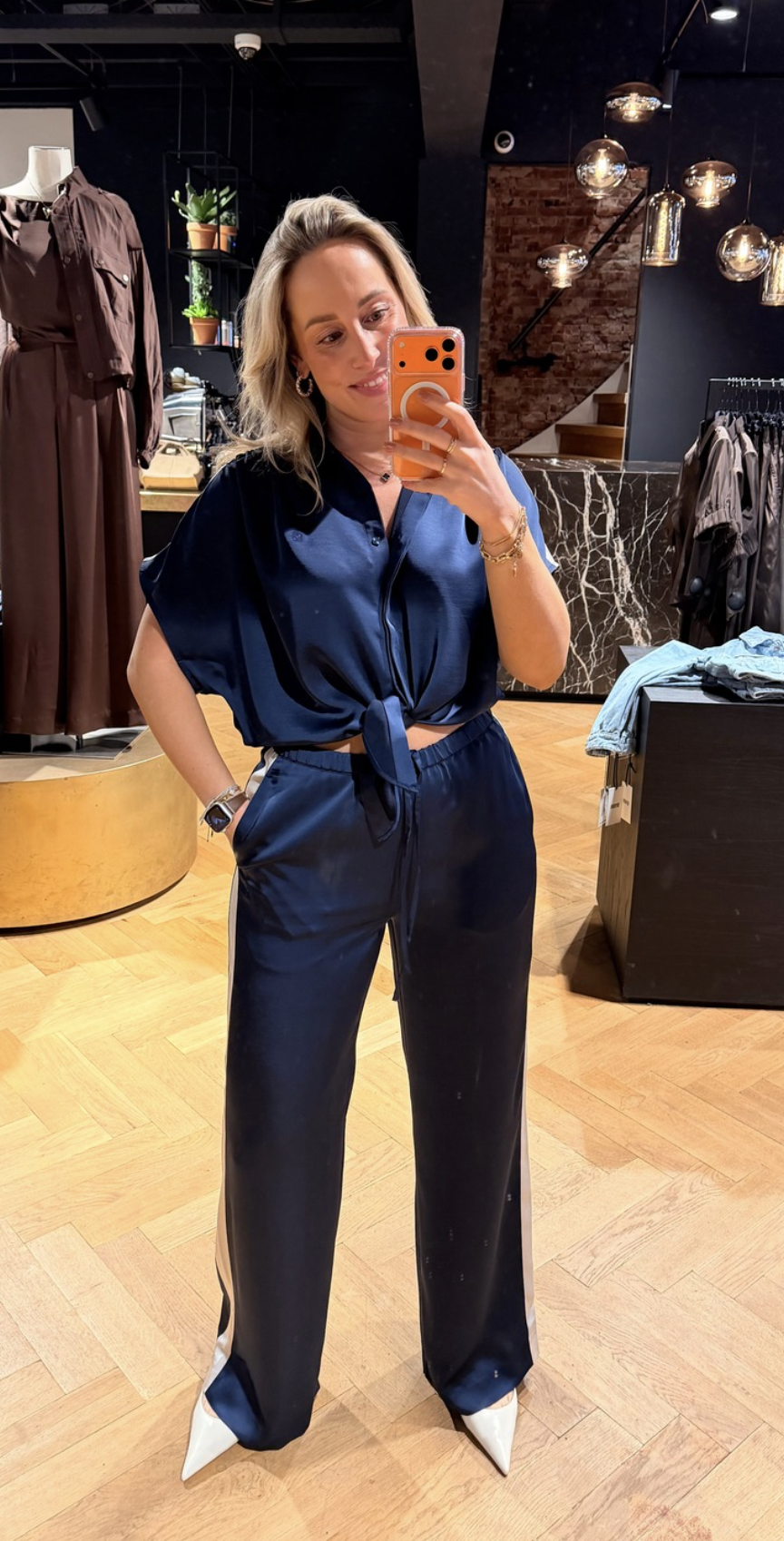 Siren tie knot shirt