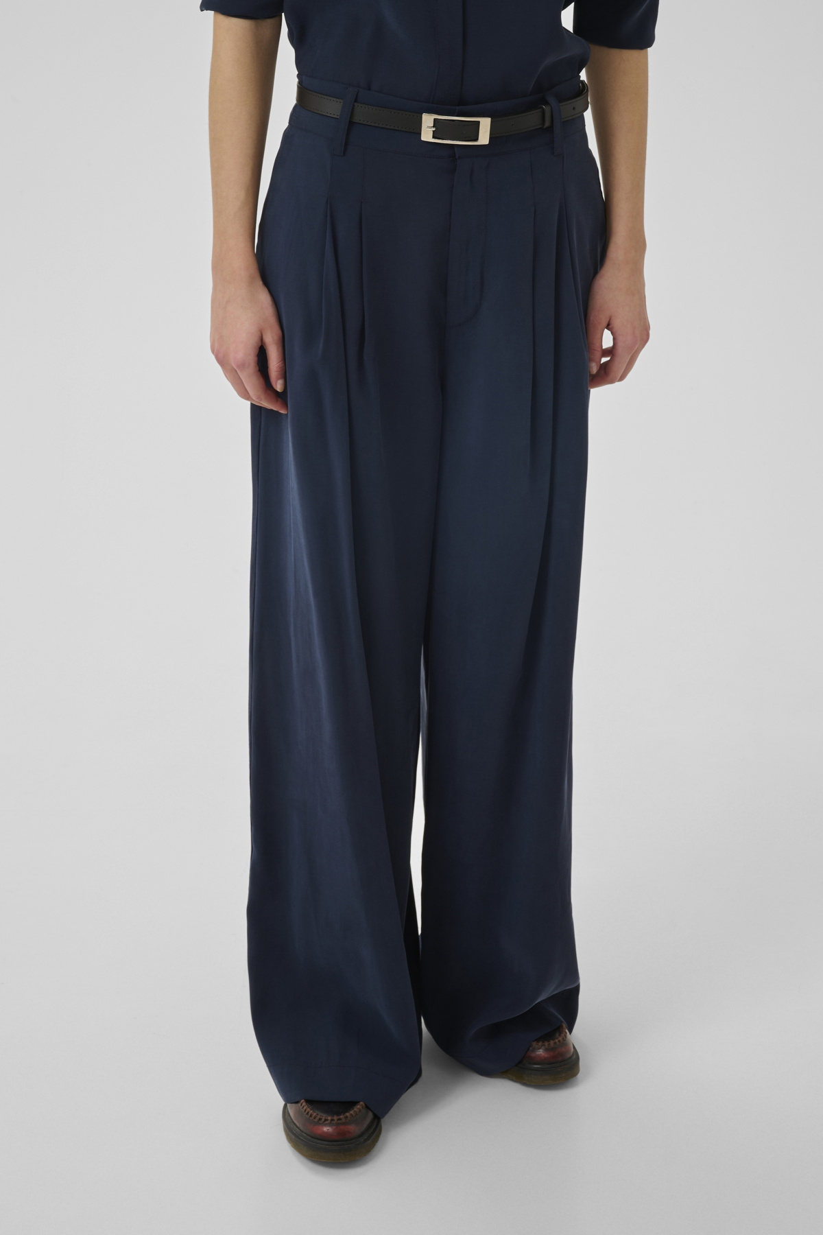 My Essential Wardrobe Mindy High Wide Pant