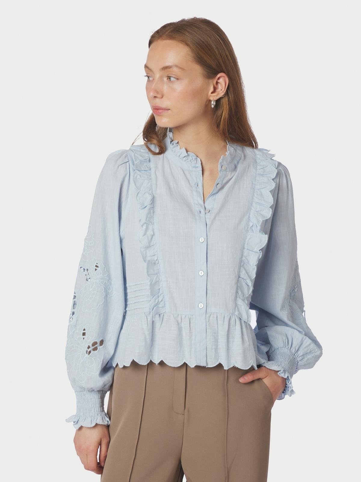 Neo Noir Petrine Embroidery Blouse