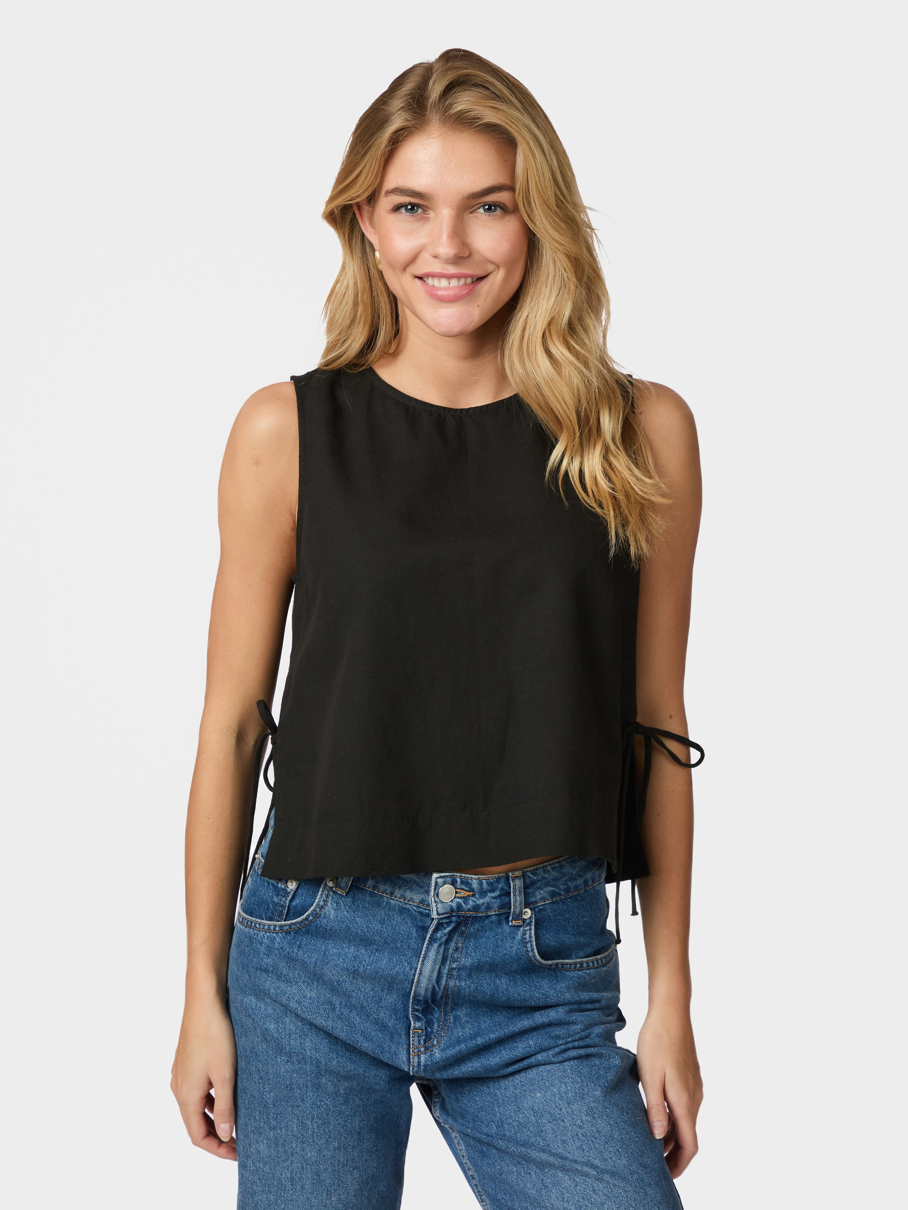 Neo Noir Svetlana top