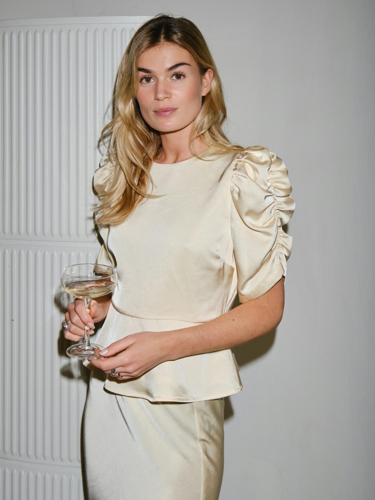 Benua Heavy Sateen Blouse