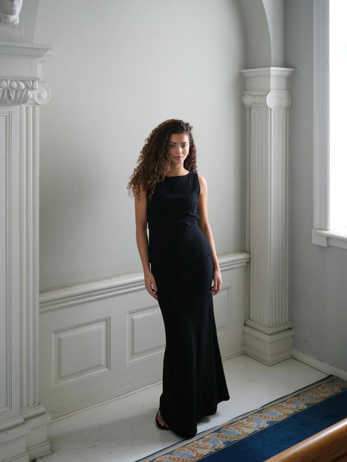 Neo Noir Viso Linen Skirt