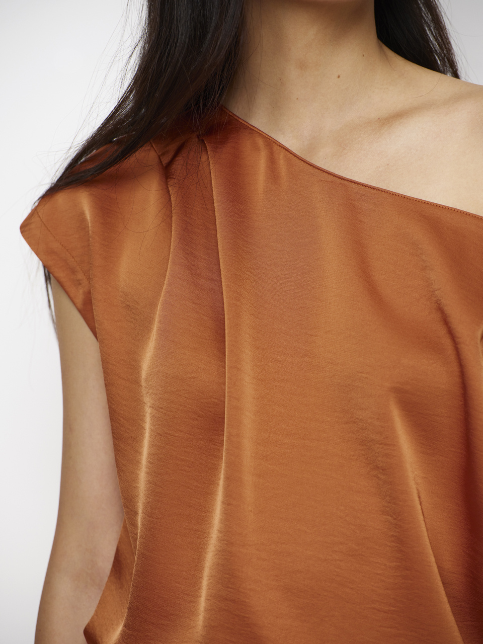 Roam satin drapy top