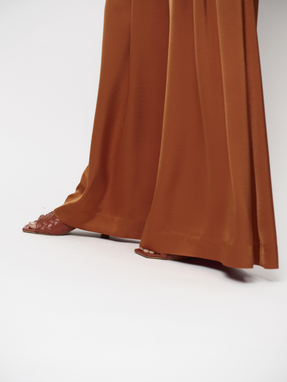 Onique wide leg satin pants