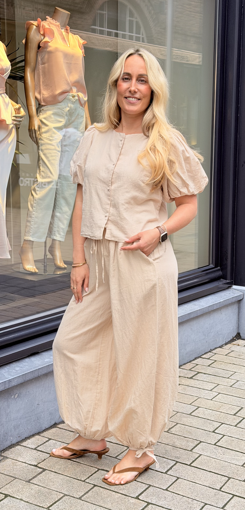 Roxane Balloon Linen Pants
