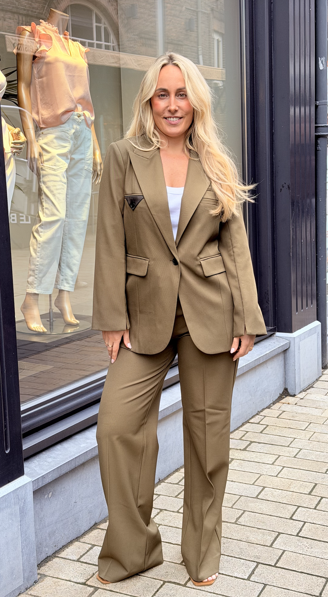 Premiere Hook Blazer