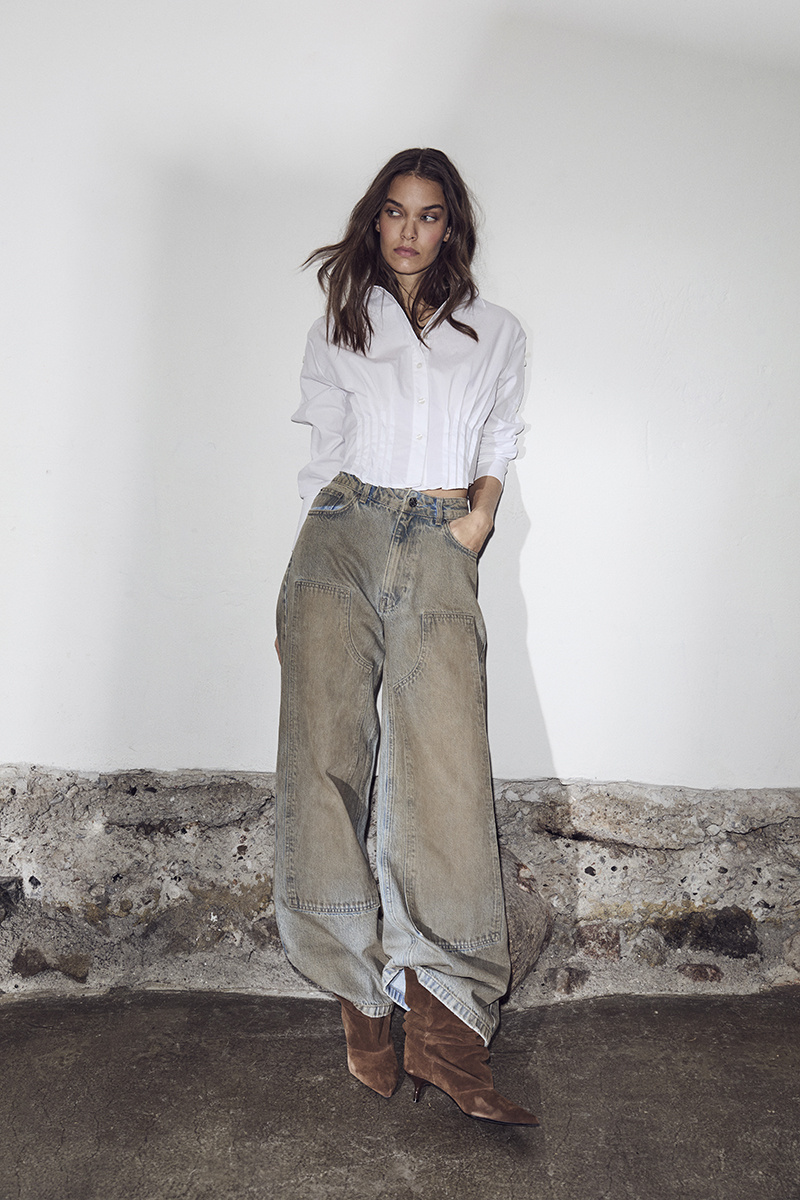 Haute L' Amitié Bell Pleat Crop Shirt