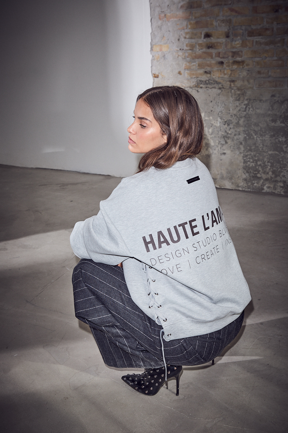 Haute L' Amitié New studio Tie sweat