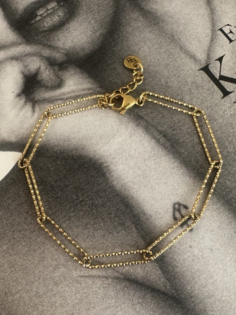 Ovale bewerkte schakel armband