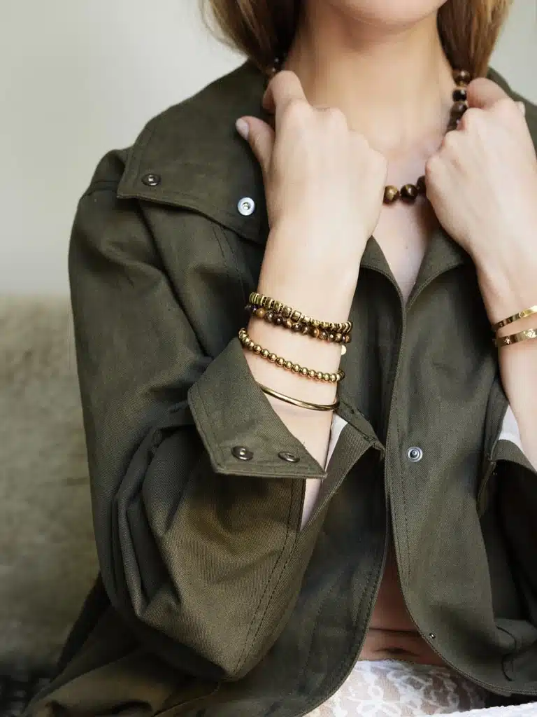 Armbandje met gemstone balletjes