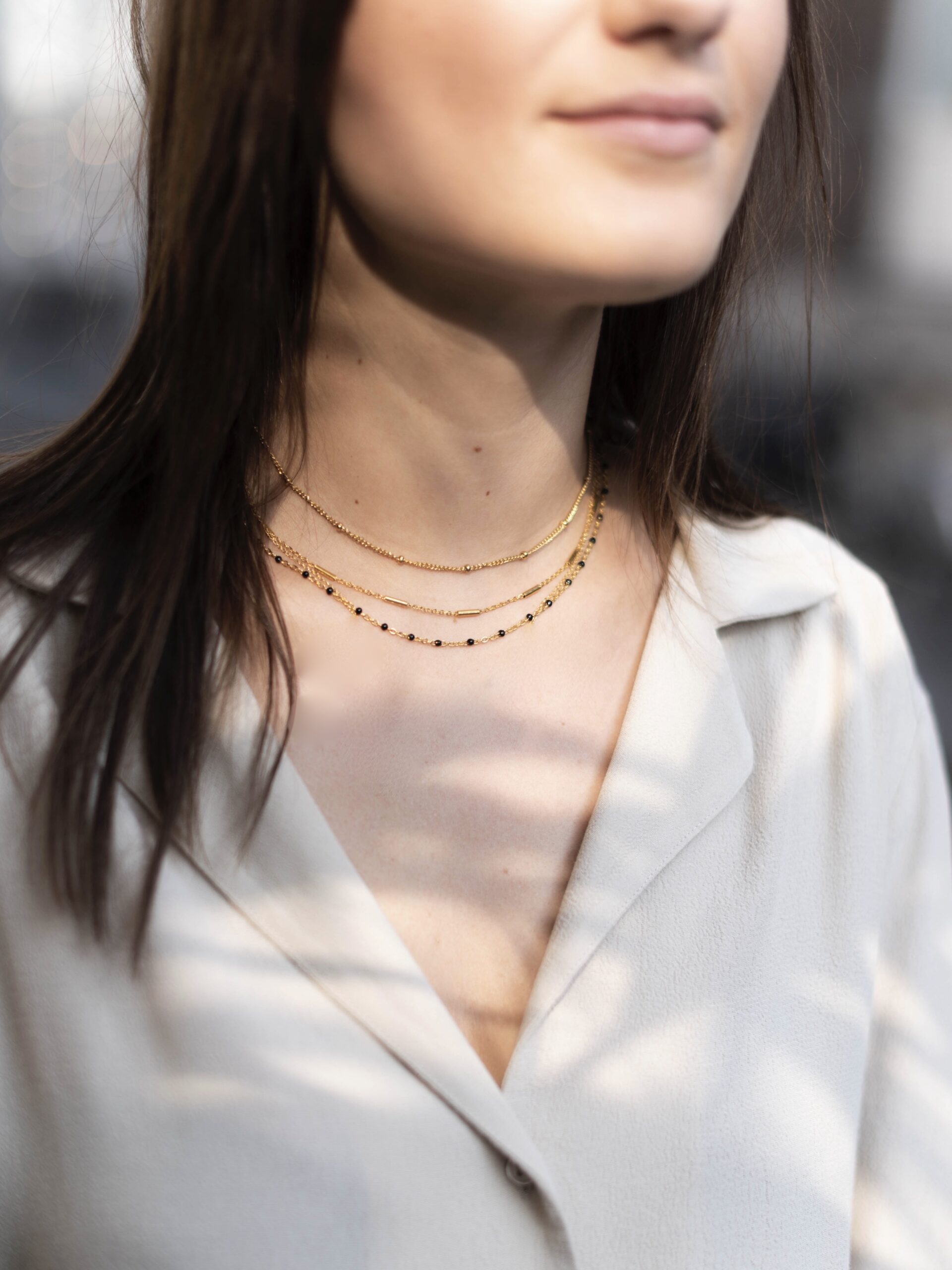 Korte ketting met balletjes