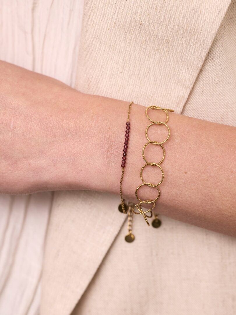 Petite gemstone armband