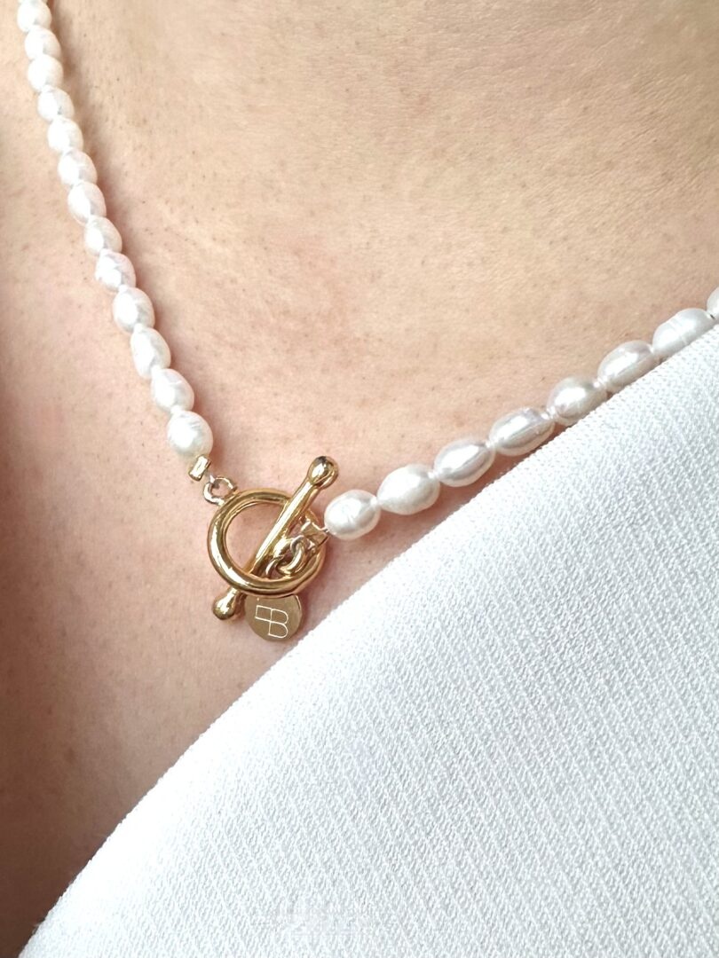 Fijne parelketting