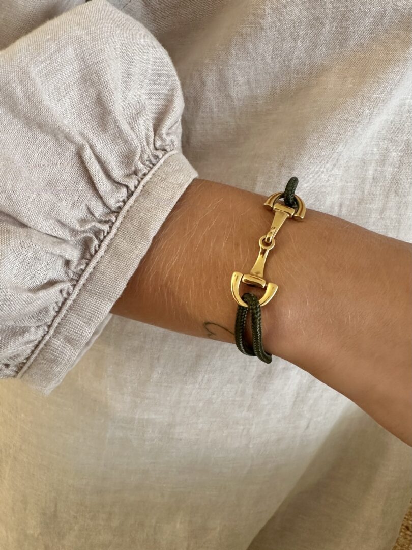 Armband met touw en gouden gesp