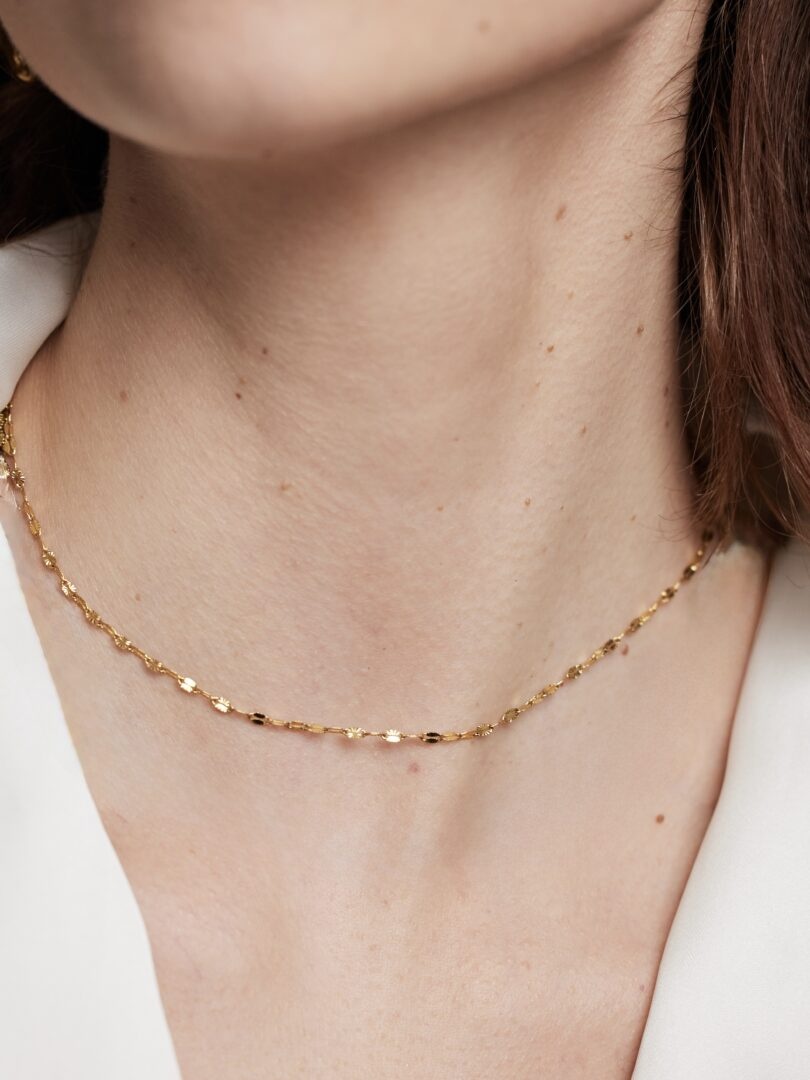 Fijne bewerkte korte ketting