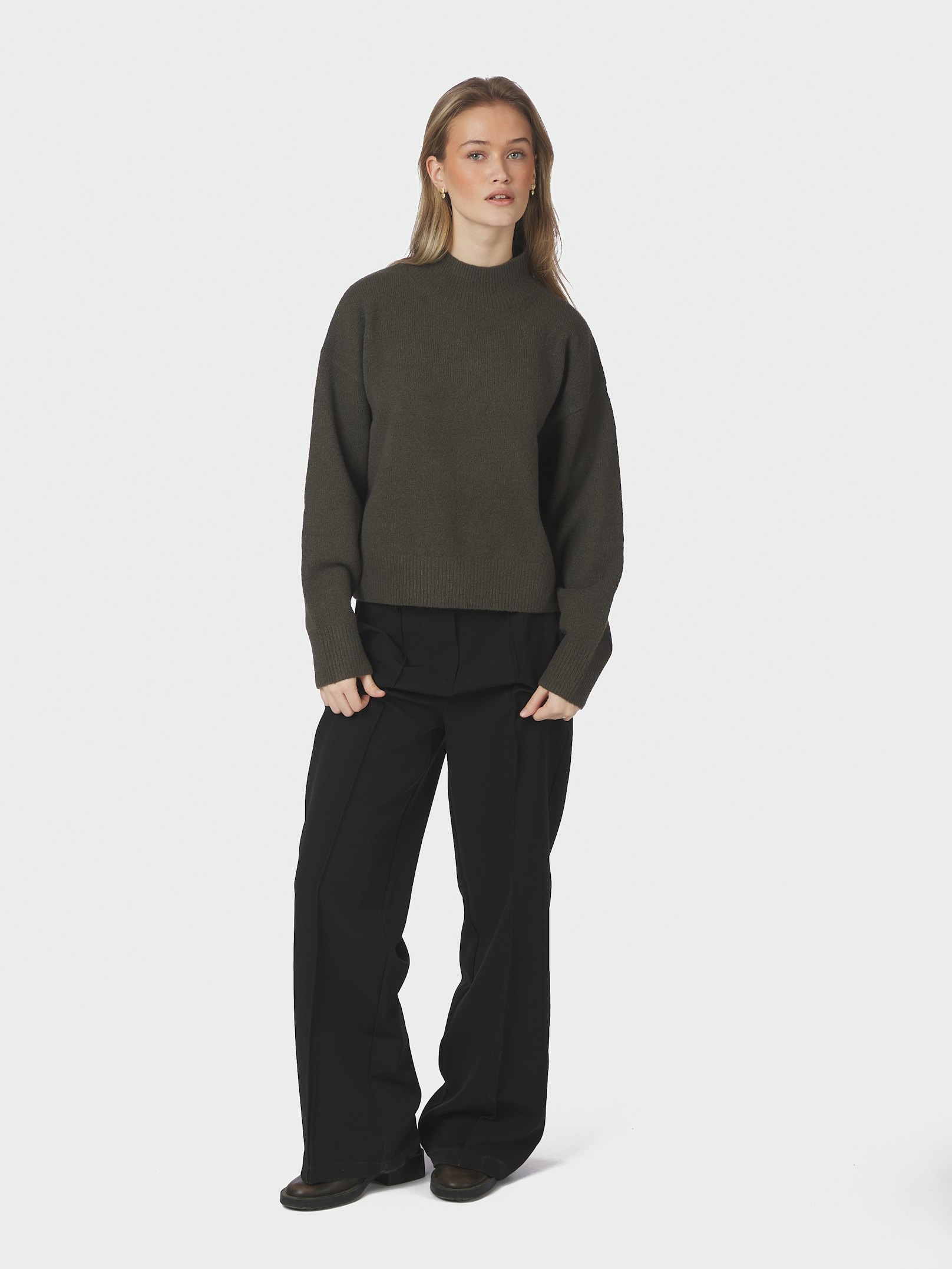 Paulina Knit Pull