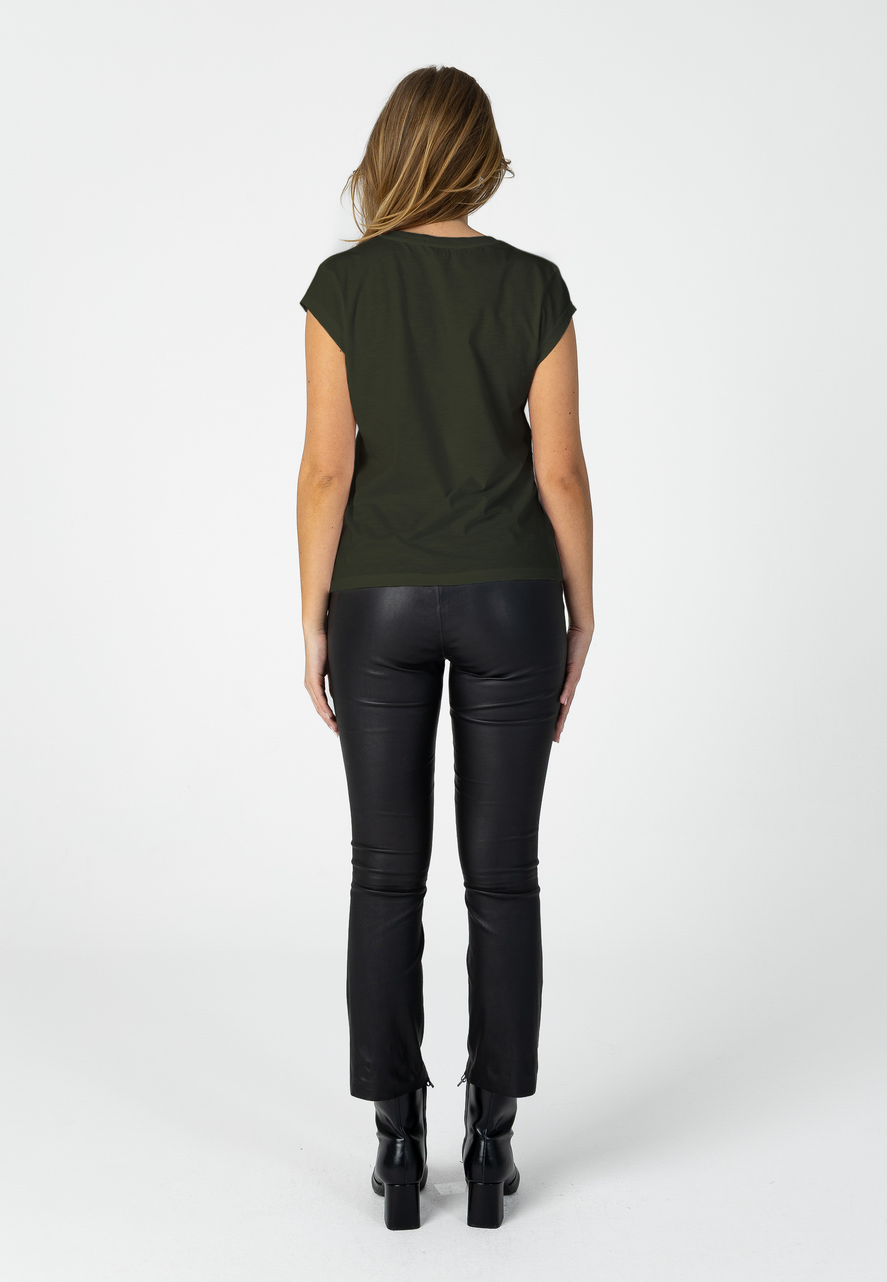 Basic round-neck t-shirt