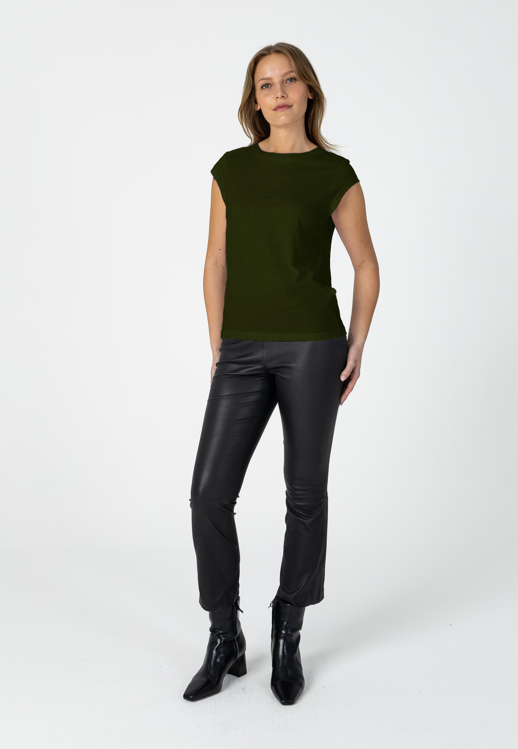 Basic round-neck t-shirt
