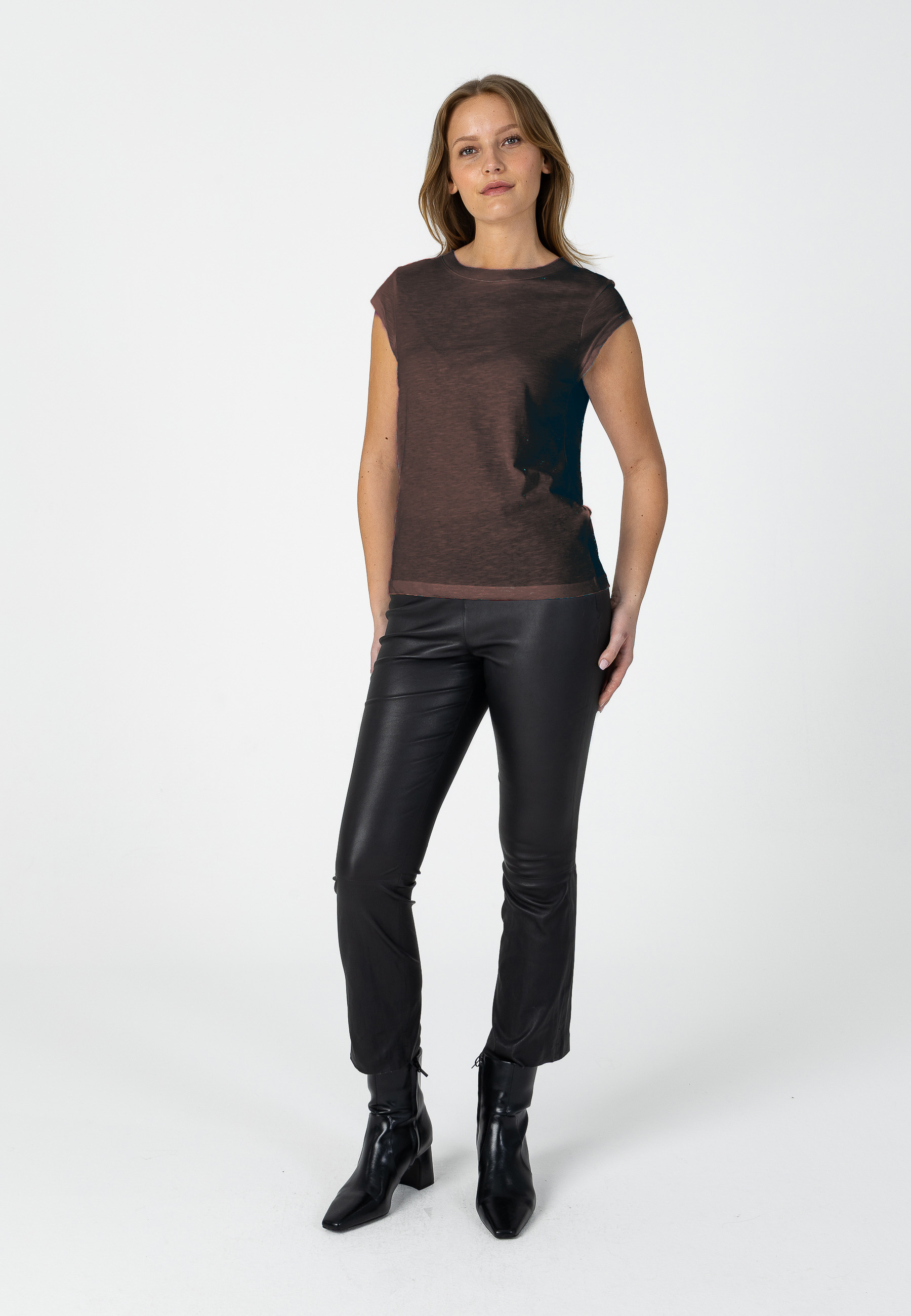 Basic round-neck t-shirt
