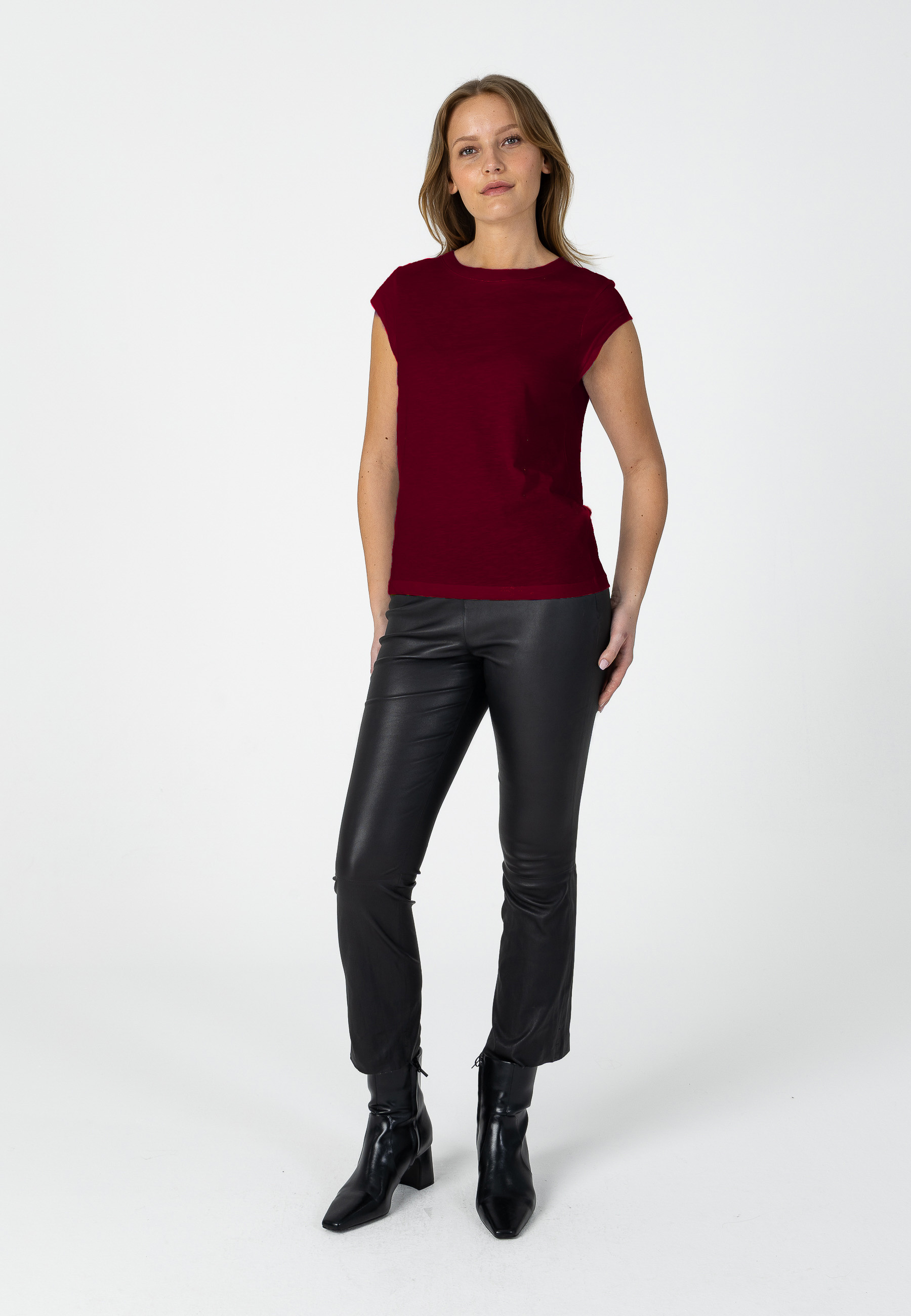 Basic round-neck t-shirt