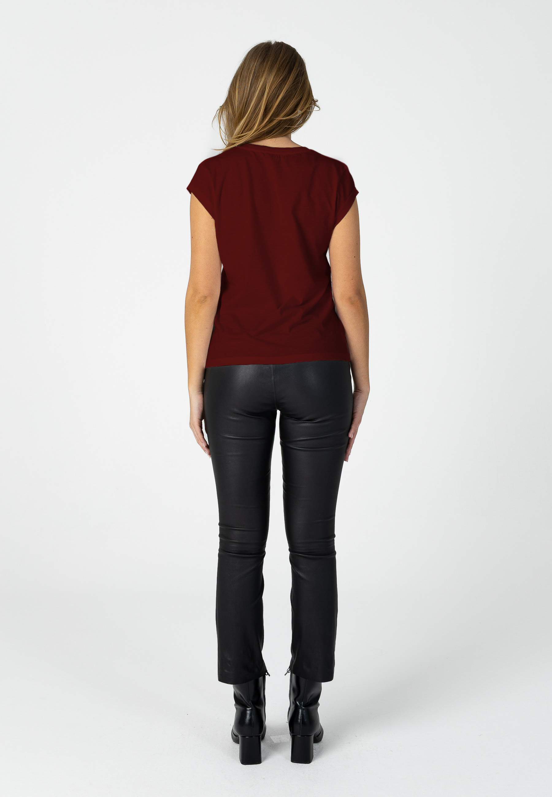 Basic round-neck t-shirt