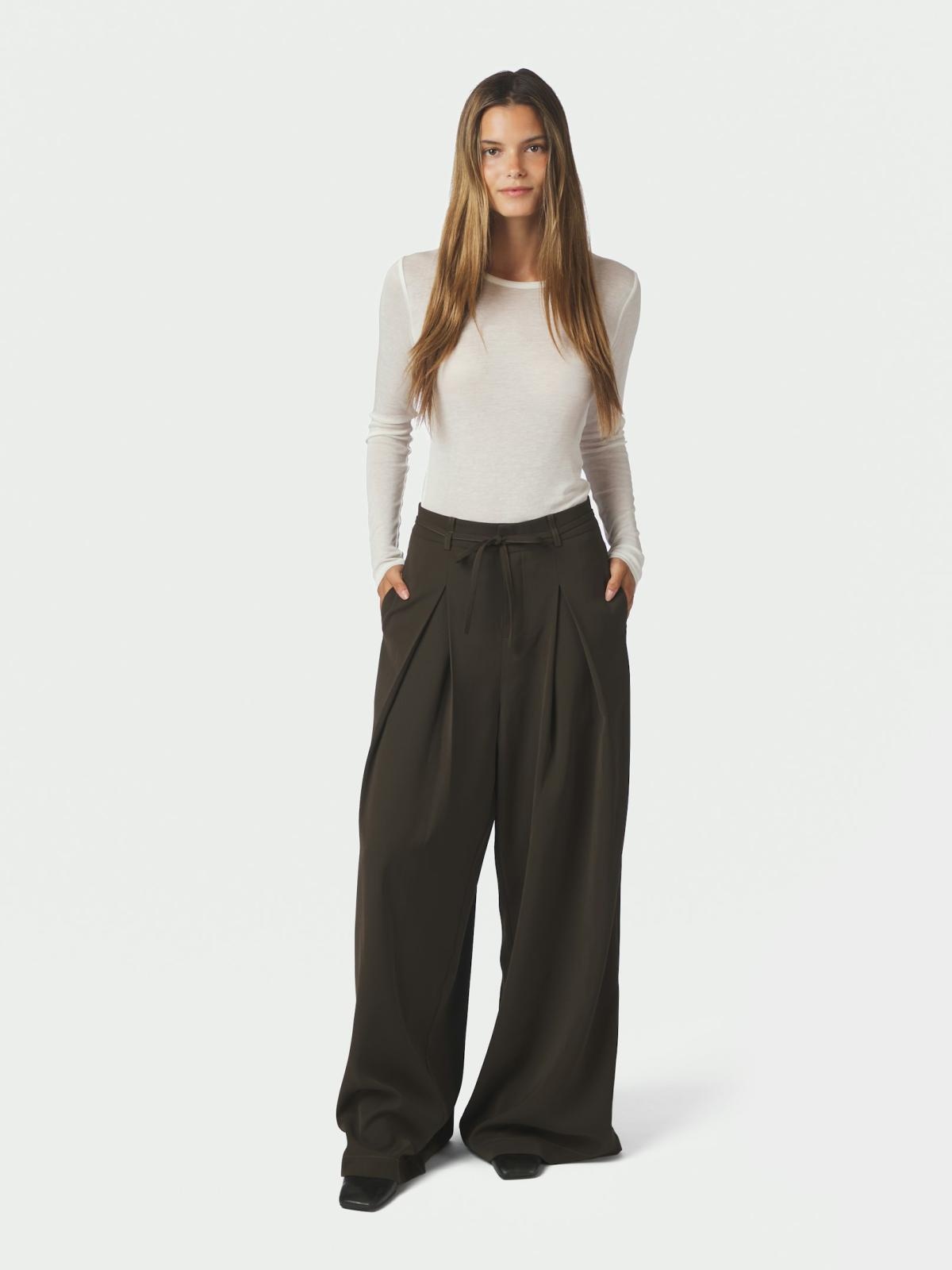 Eddina Woven Pants