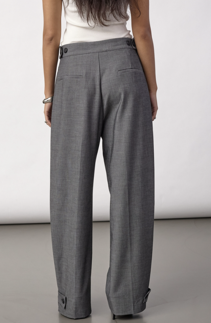 Jacky Pleat Pant