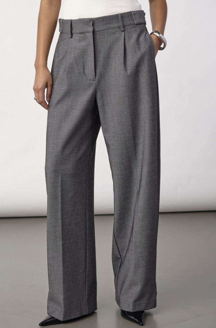 Jacky Pleat Pant