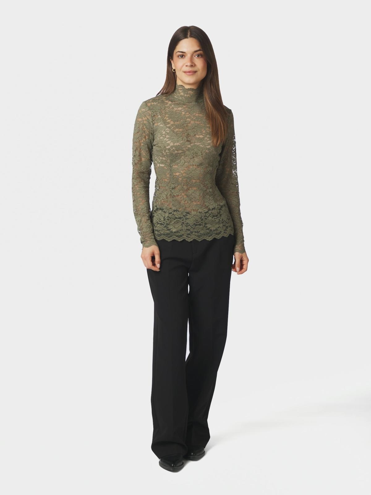 Liza Laceflower Blouse