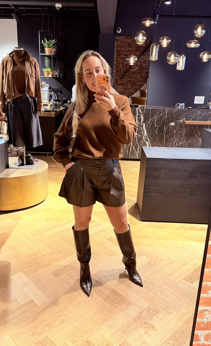 Bee eco leather skort