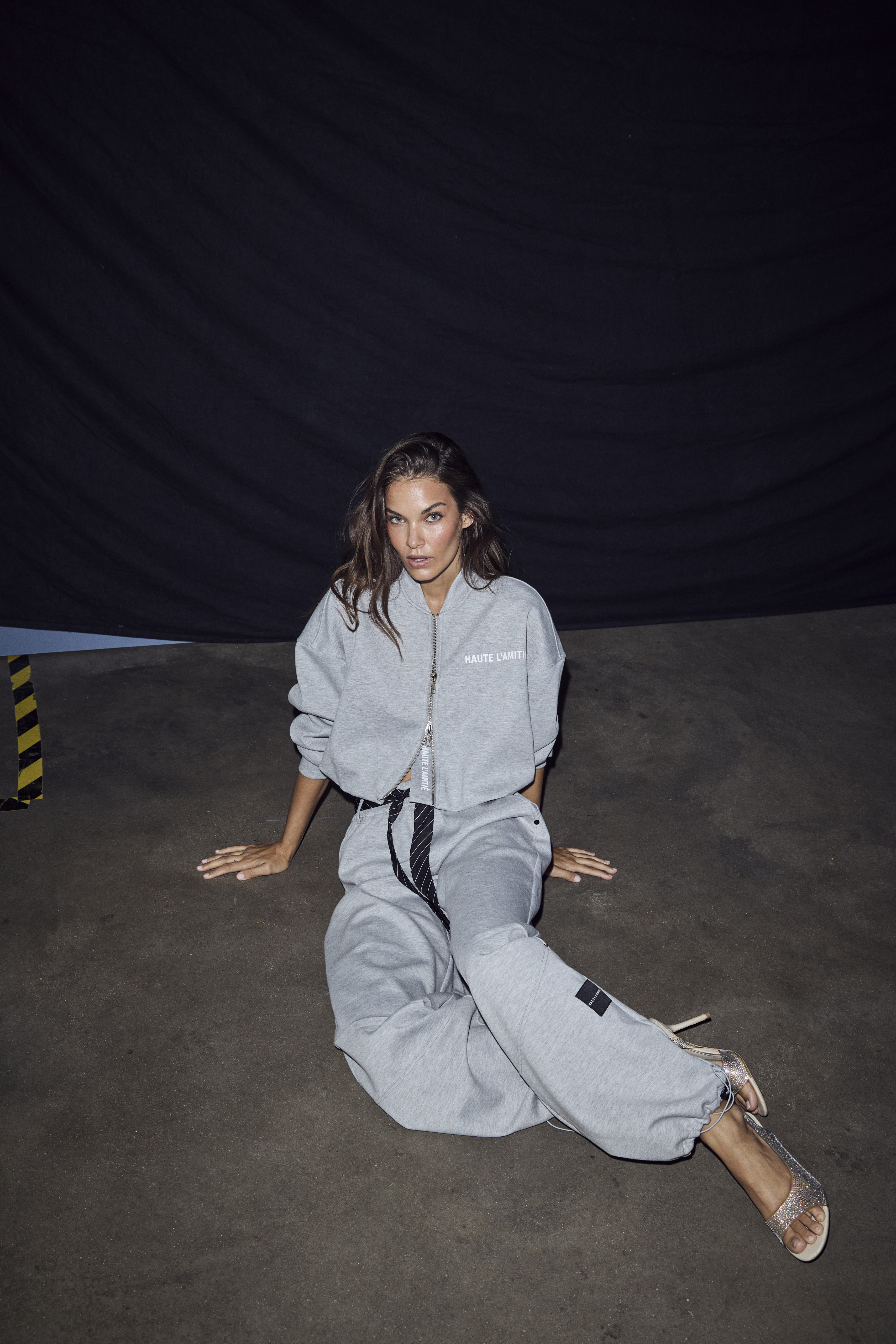 Maxi Crop Zip Sweat