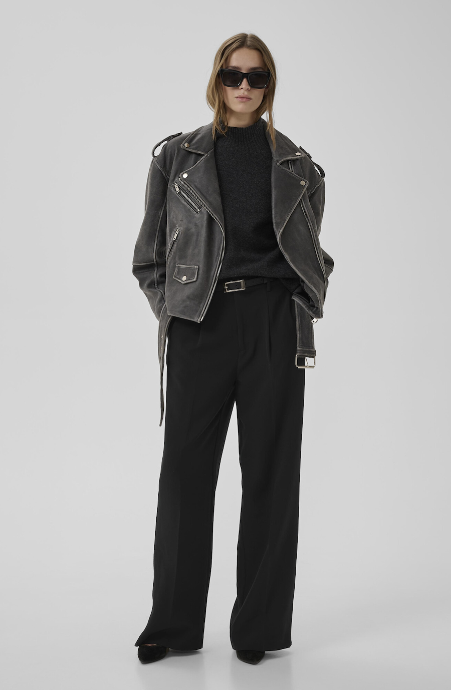 My Essential Wardrobe The Tailored High Pant Black
