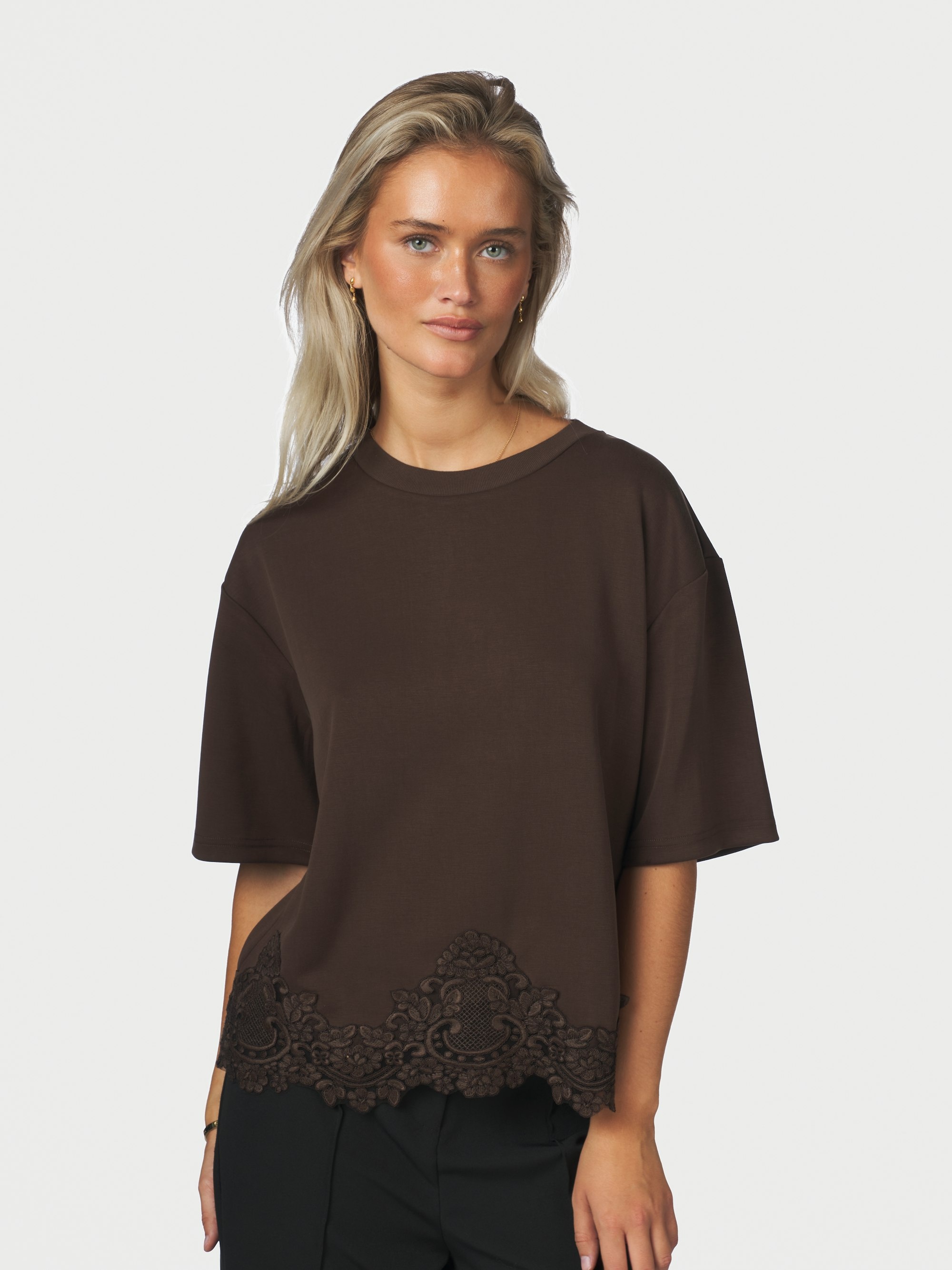 Iria Lace Tee Brown