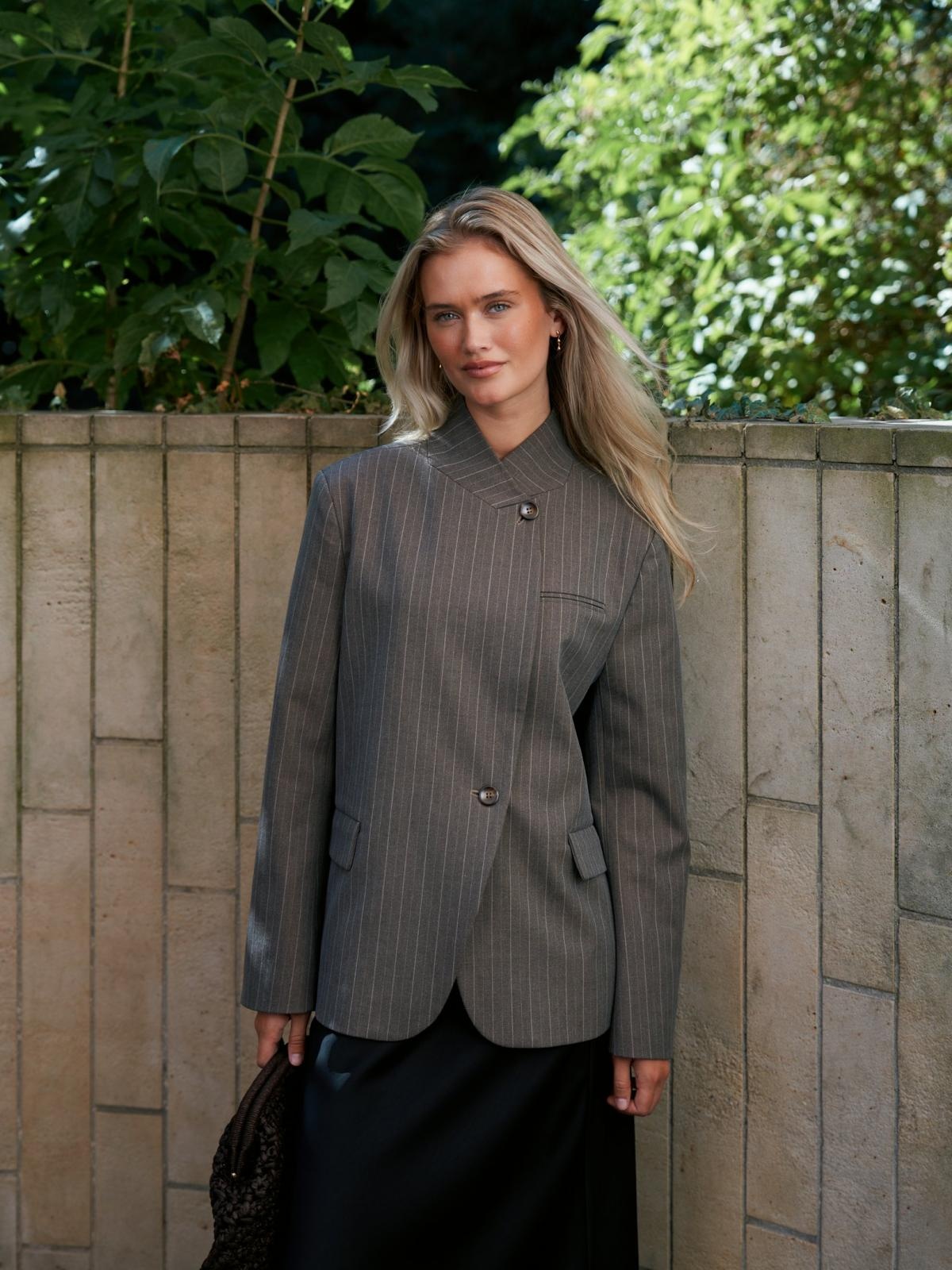 Nerine Pinstripe Blazer Dark Taupe