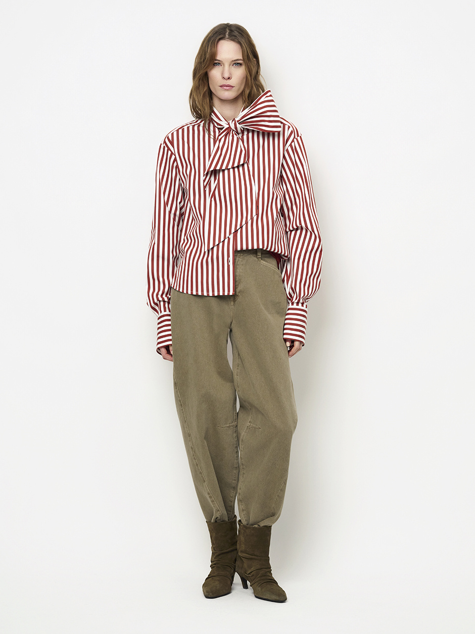 Brave Barrel Leg Jeans
