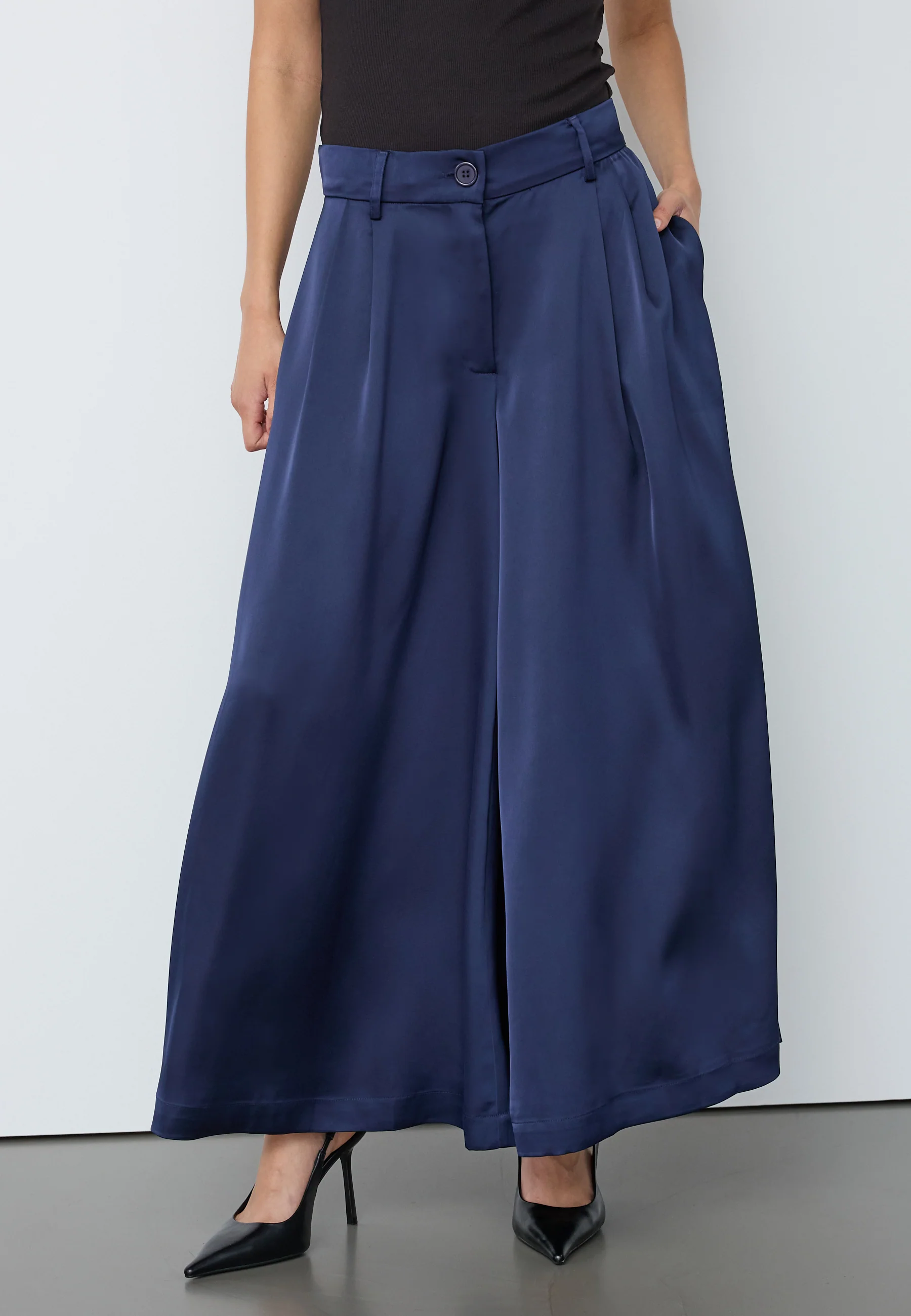 Safira Skirt Pant