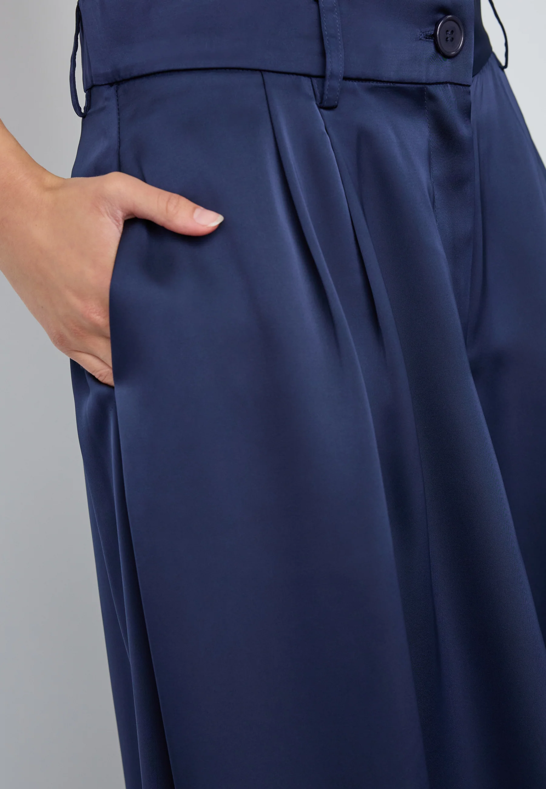 Safira Skirt Pant