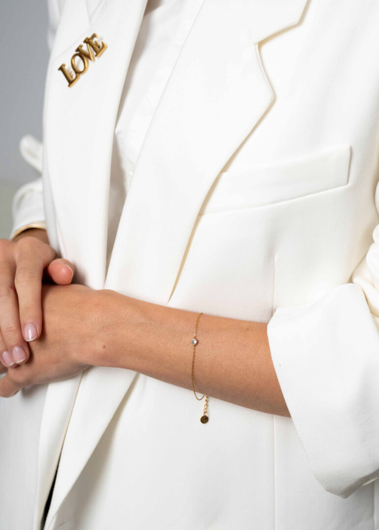 Fijn armbandje met strass steentje