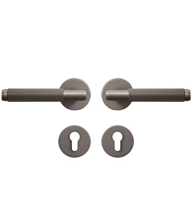 Deurklink gunmetal fijn geribbeld rond