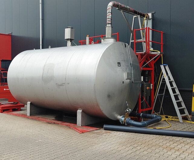 Installatie opslagtank